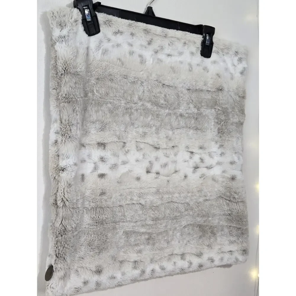 PIER 1 Faux Fur Snow Leopard Decorative Throw Pillow Zip Cover 17X17 Gray Brown